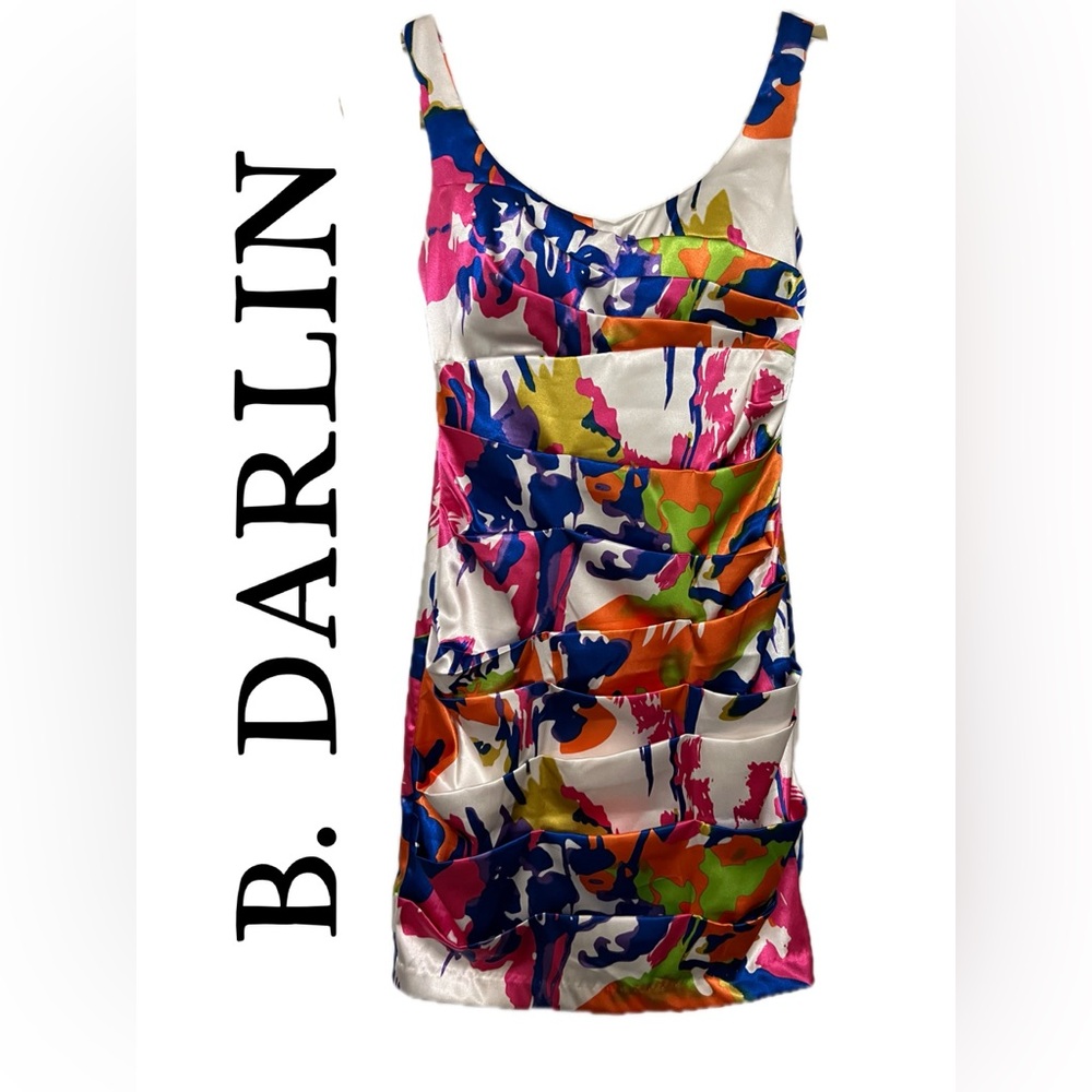 NWOT B. DARLIN DRESS IN SIZE 3/4 IN A MULTICOLOR.